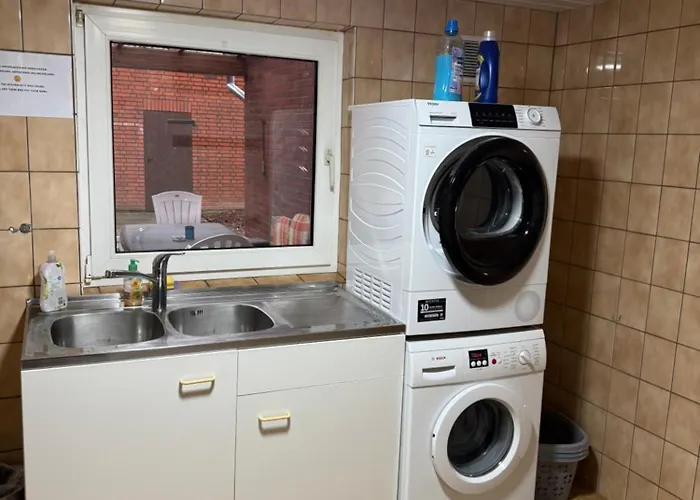 Alloggio in famiglia 4 *